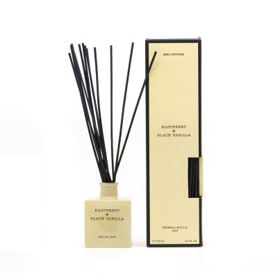 Premium reed diffuser Raspberry & Black Vanilla 100ml