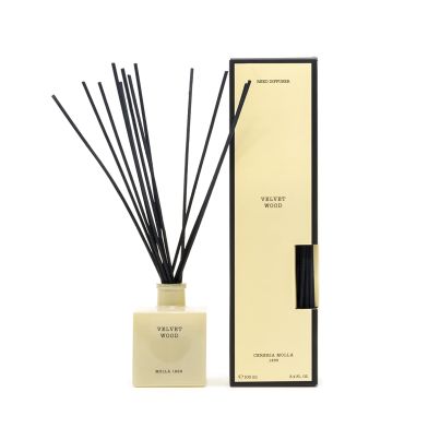 Premium reed diffuser Velvet Wood 100ml