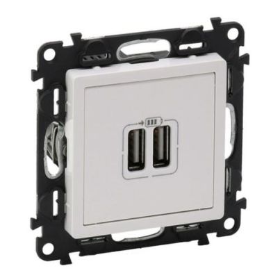 LEGRAND VALENA LIFE 2XUSB SOCKET TYPE A 5V 2.4A WHITE