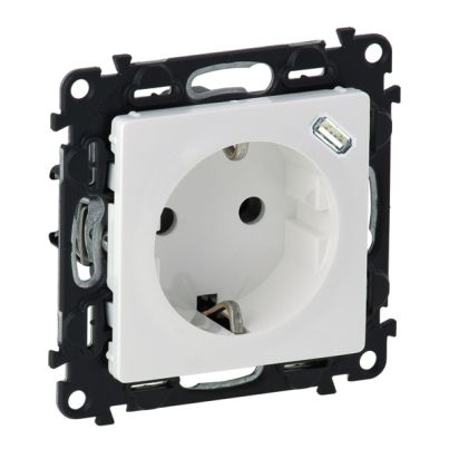 LEGRAND VALENA LIFE GERMAN TYPE SOCKET WITH USB WHITE