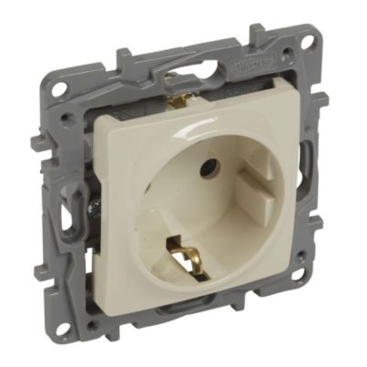 LEGRAND German standard socket outlet NILOE 16A ivory