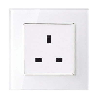 UK type glass socket 13A white